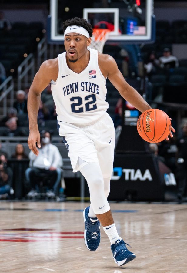 Jalen+Pickett+is+gaining+national+attention+with+the+Penn+State+Mens+Basketball+team.